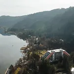 Design Am Ossiacher Mit Seezugang Lägenhet